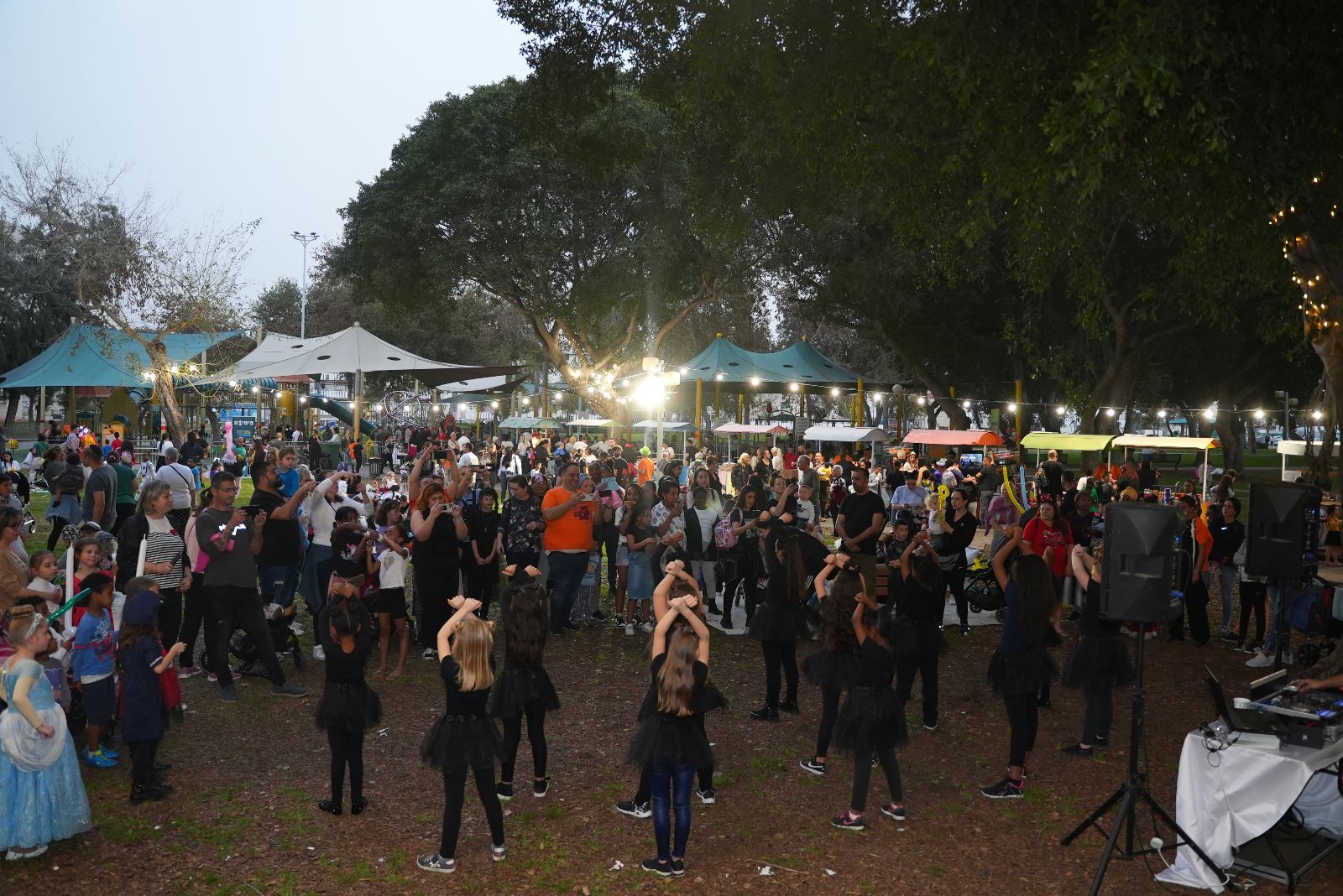 הפנינג פורים לכל המשפחה בפארק