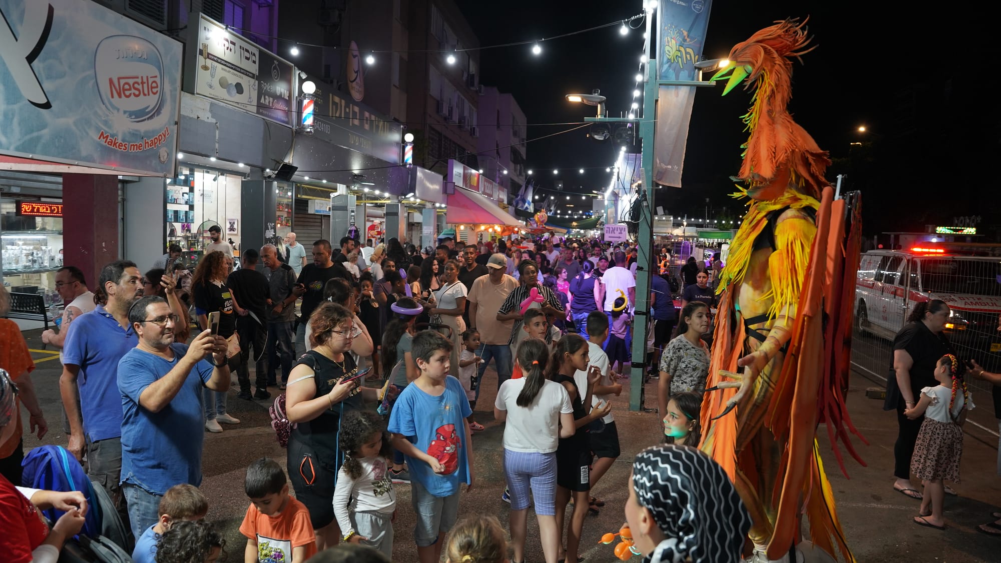 שוק ו' התעורר לחיים בהפקה אל תוך הלילה