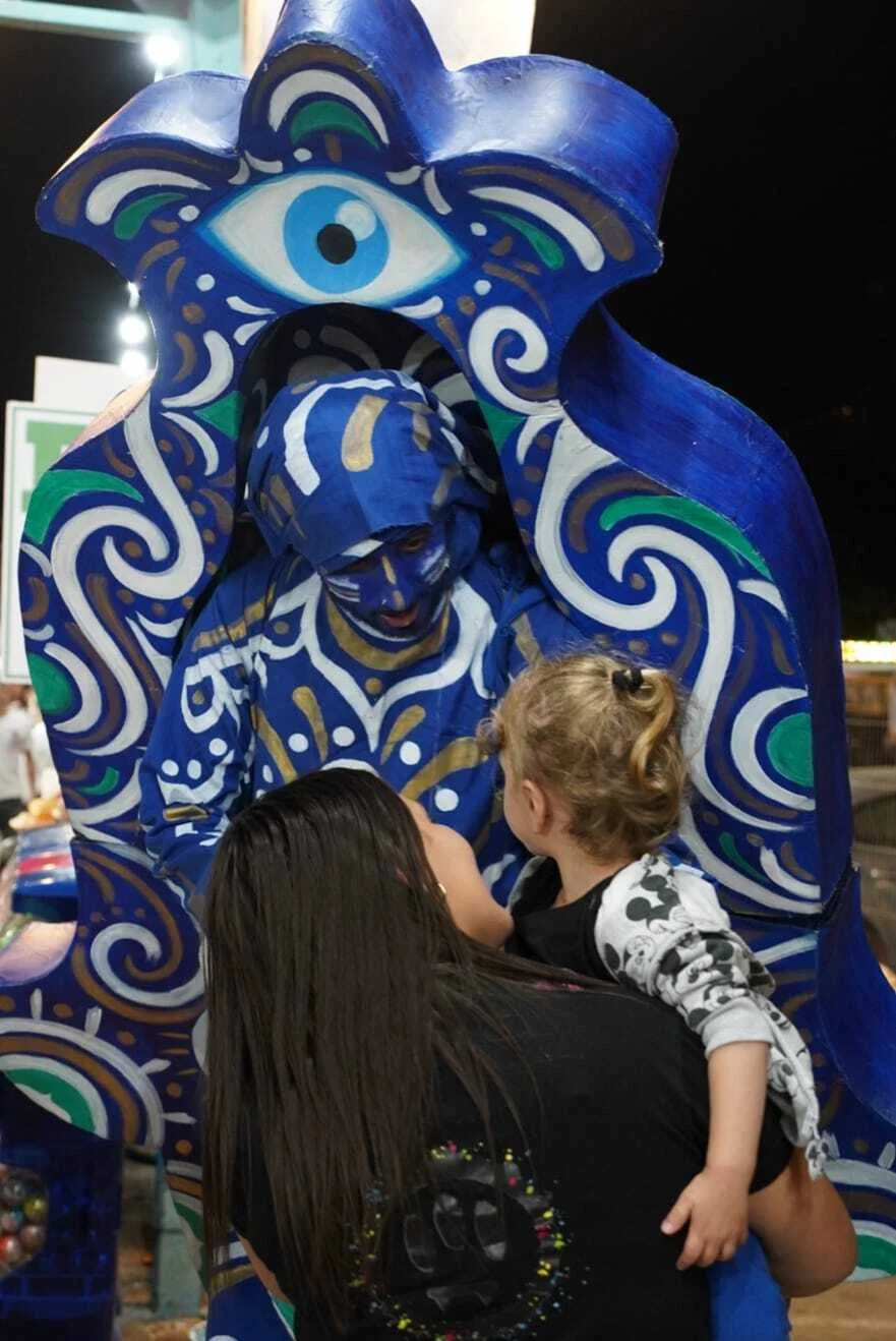 שוק ו' התעורר לחיים בהפקה אל תוך הלילה