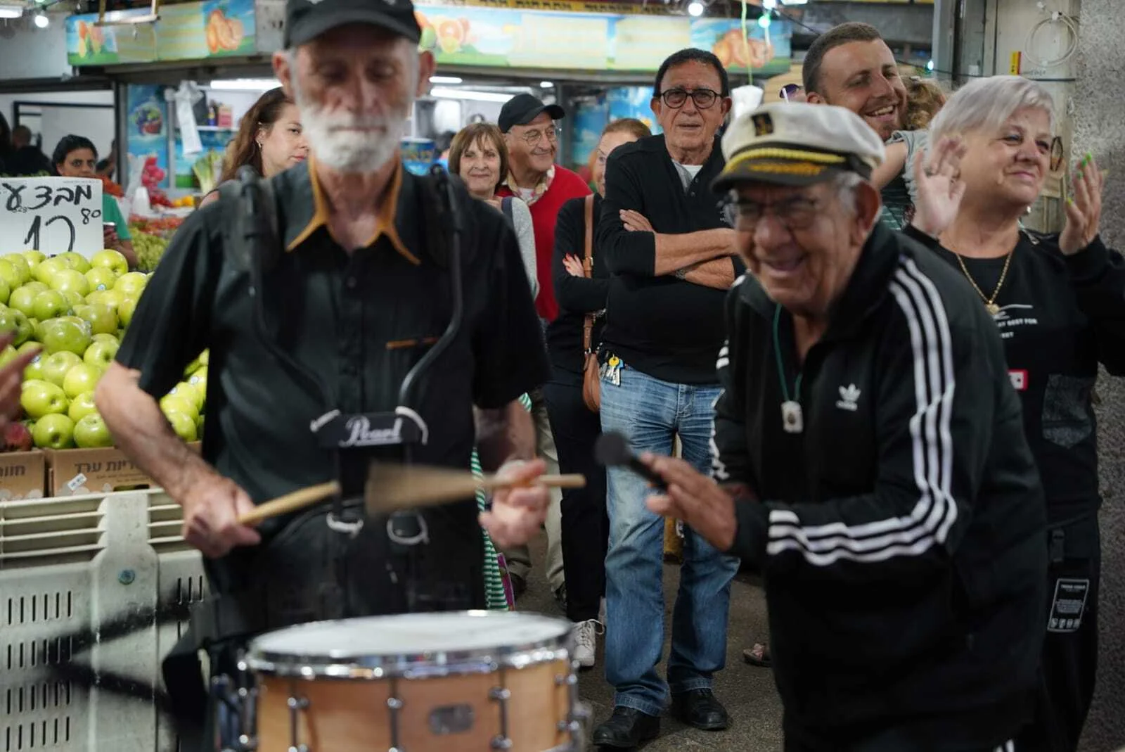 שוק ו' התעורר לחיים בהפקה אל תוך הלילה