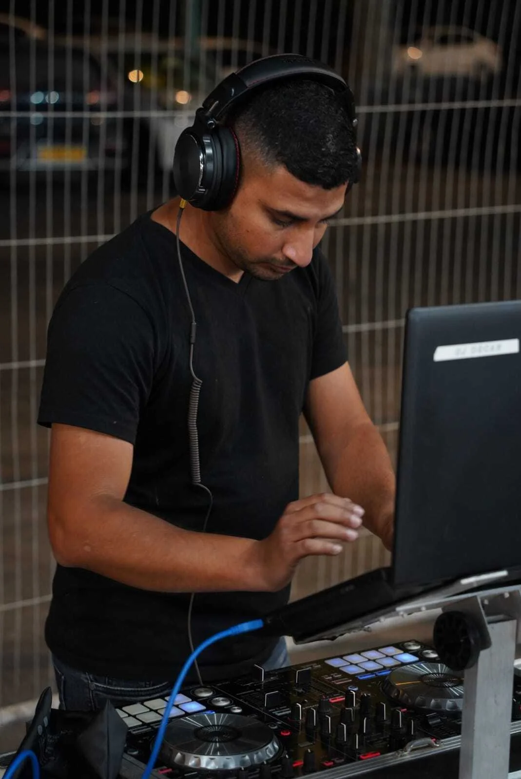 שוק ו' התעורר לחיים בהפקה אל תוך הלילה