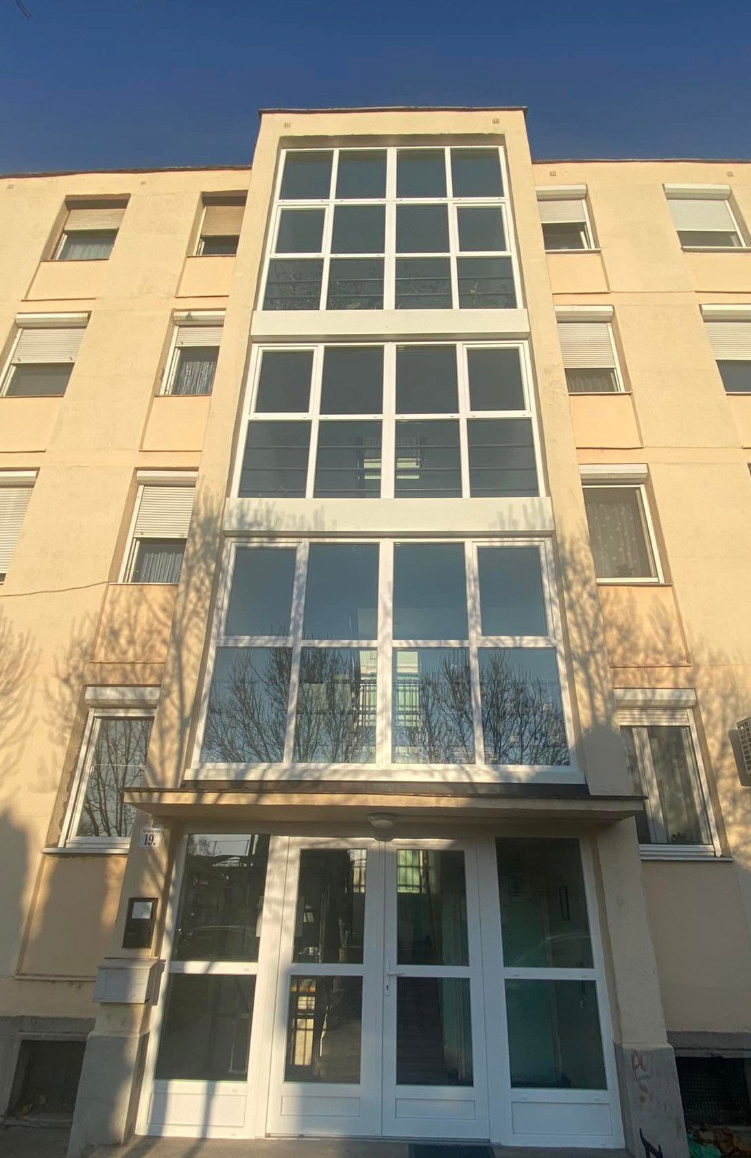 NYÍLÁSZÁRÓ CSERE