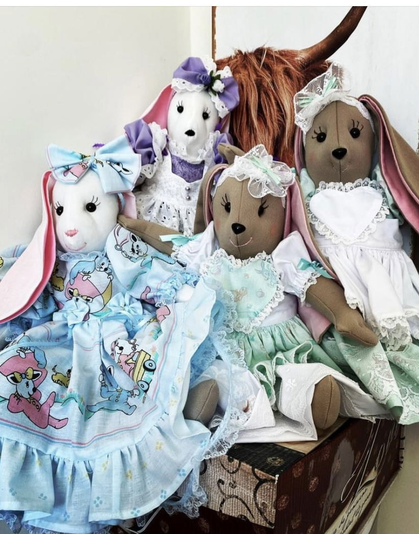 Duchess & Daffodil (Twins) and Ruffles & Petunia