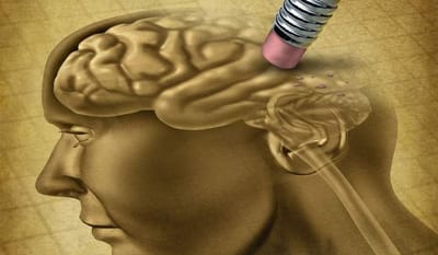 لماذا تضعف الذاكرة؟! وكيف نقويها؟ 🤔