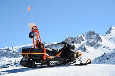 Advantages and Disadvantages of Buying Snowmobile Parts