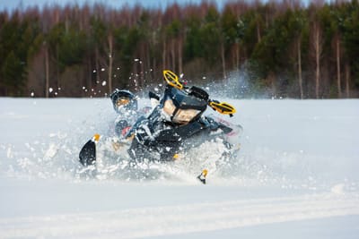 Advantages and Disadvantages of Snowmobile Aftermarket Parts