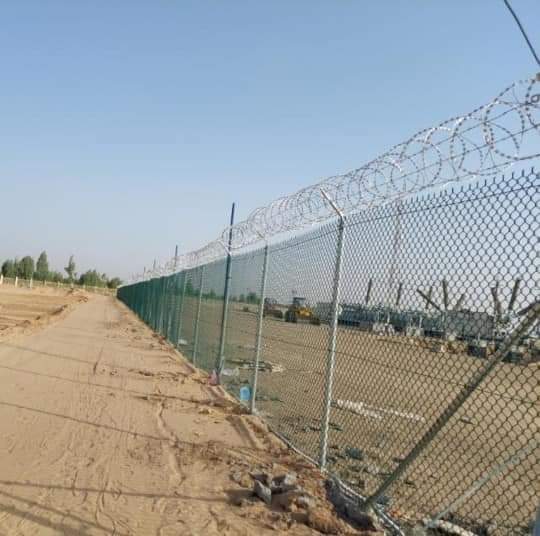 شبوك ملبسه مع الشفرات الحديدية