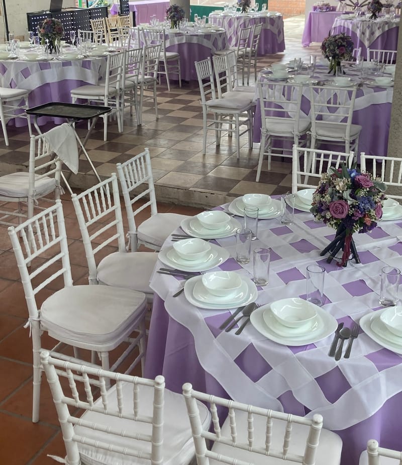 Renta Salon y Mobiliario