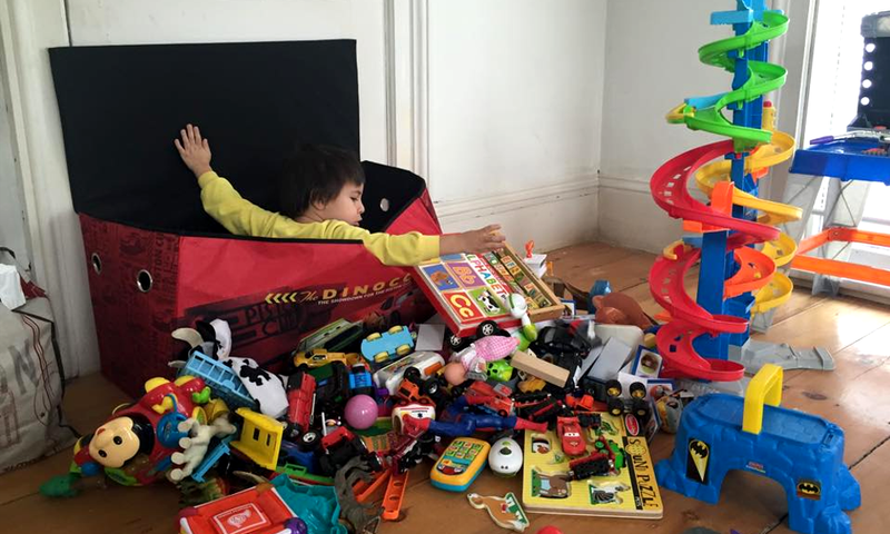 DES JOUETS, NON. DES ACTIONS, OUI !