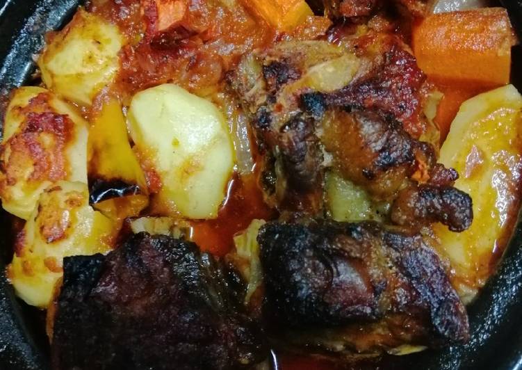 طاجن عكاوي بالبطاطس