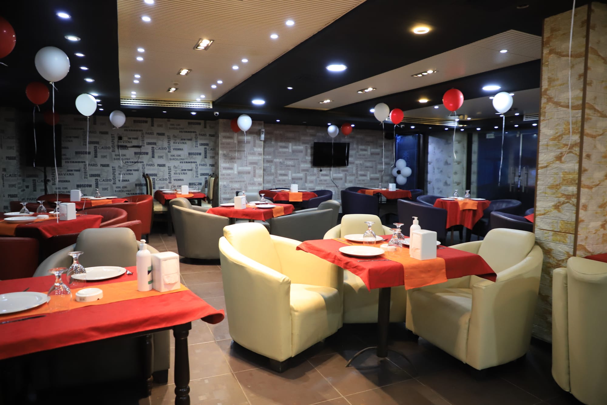 طعام & كافيه