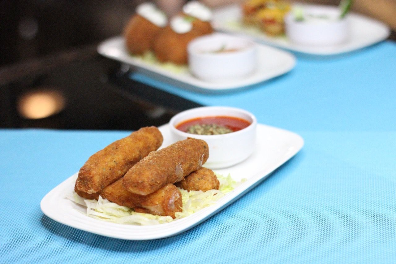 طعام & كافيه