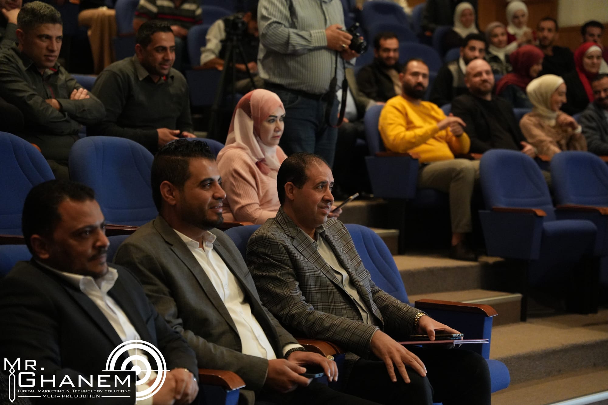 جائزة الثقة و التميز 2022 