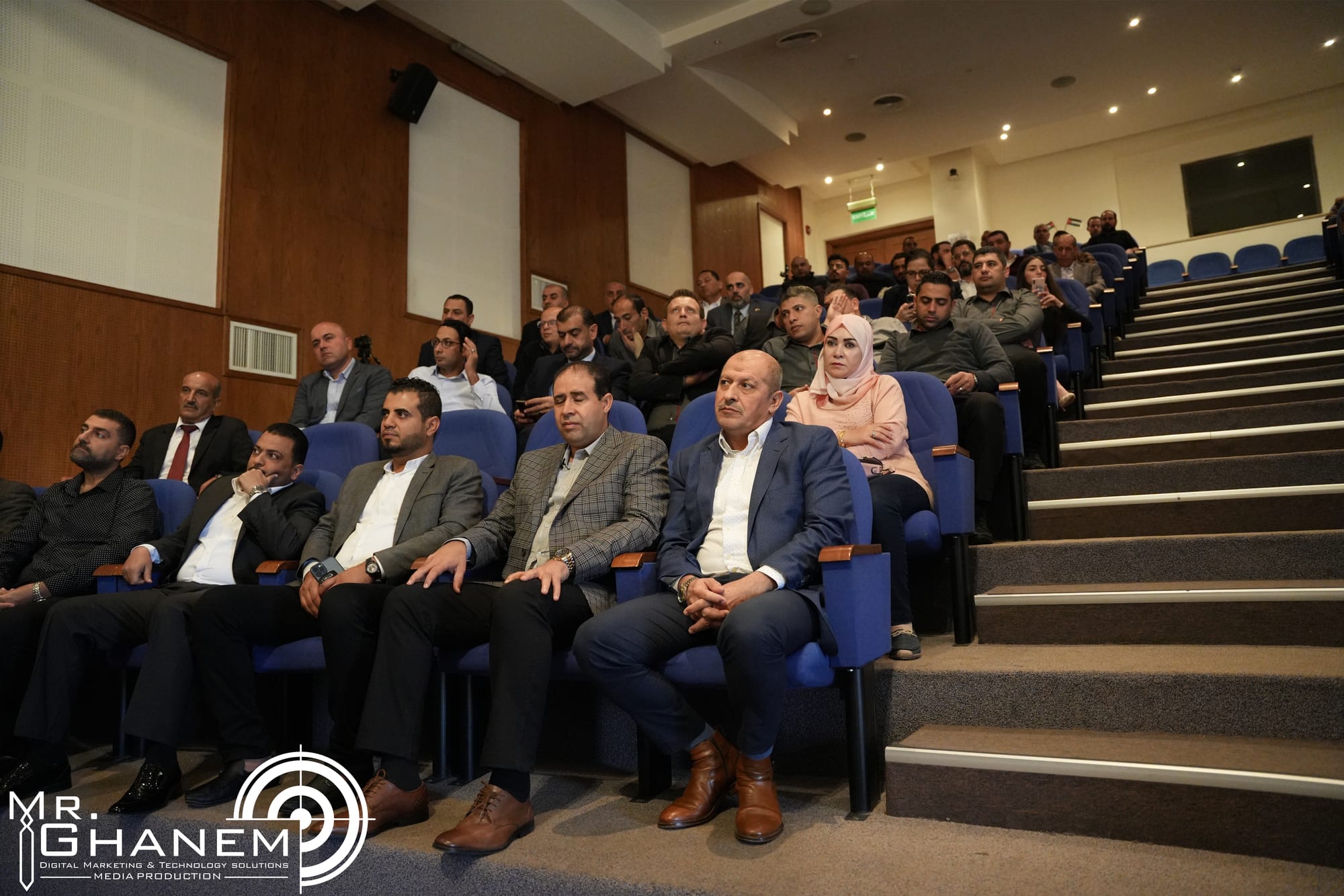 جائزة الثقة و التميز 2022 