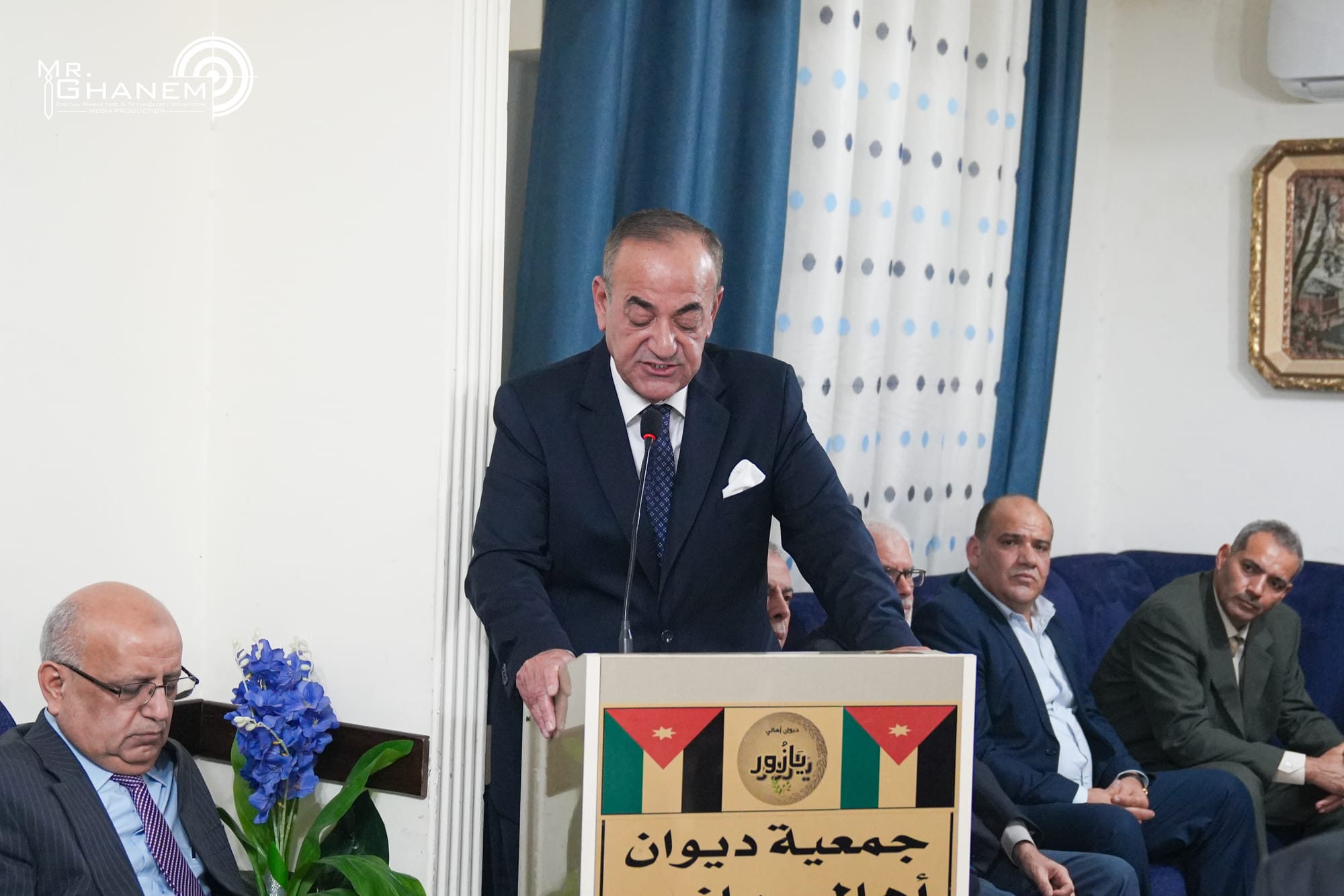 تكريم  سعادة العين عبد الحكيم الهندي في ديوان أهالي ال يازور