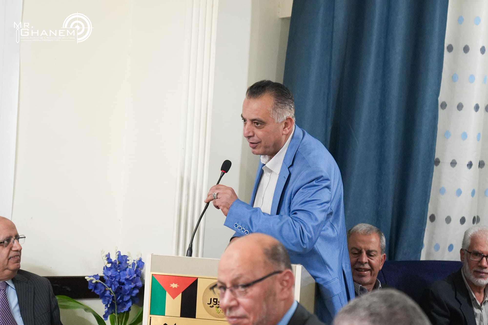 تكريم  سعادة العين عبد الحكيم الهندي في ديوان أهالي ال يازور