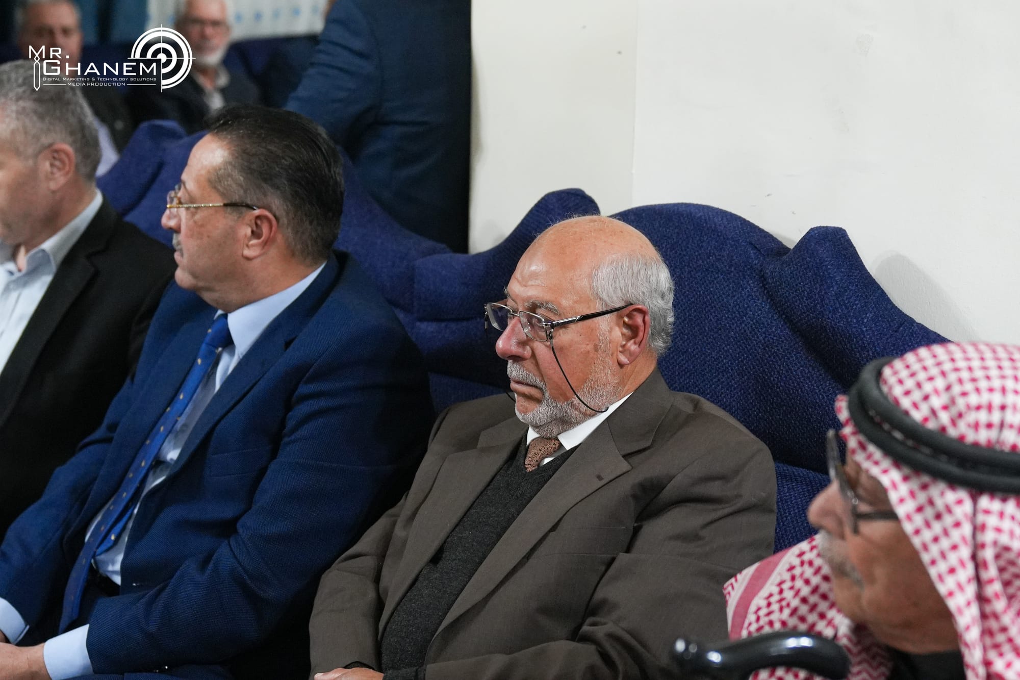 تكريم  سعادة العين عبد الحكيم الهندي في ديوان أهالي ال يازور