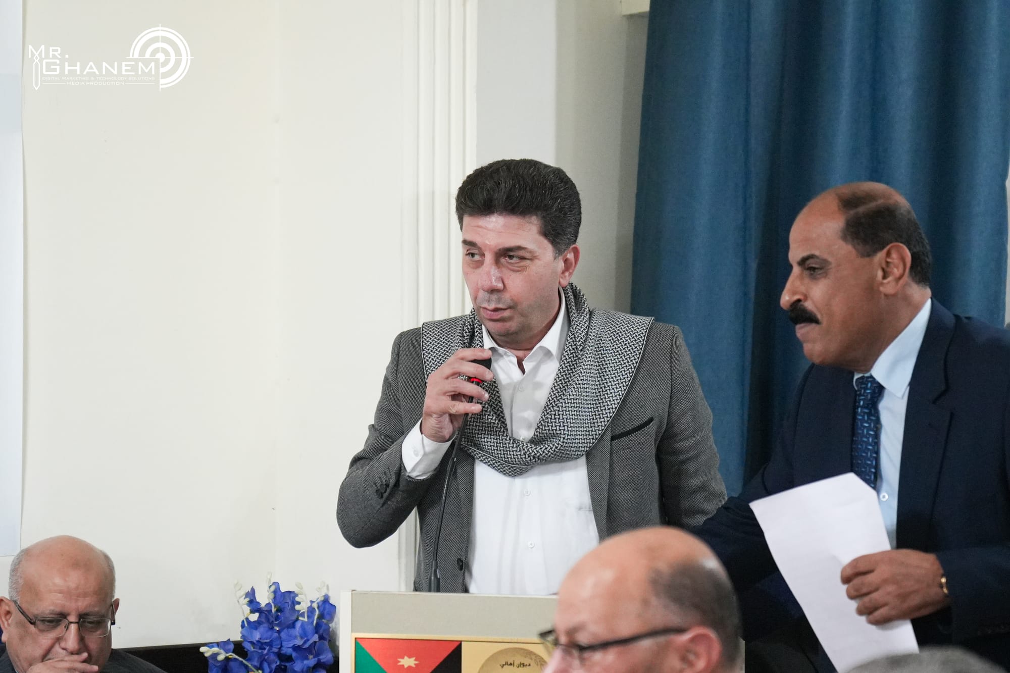 تكريم  سعادة العين عبد الحكيم الهندي في ديوان أهالي ال يازور