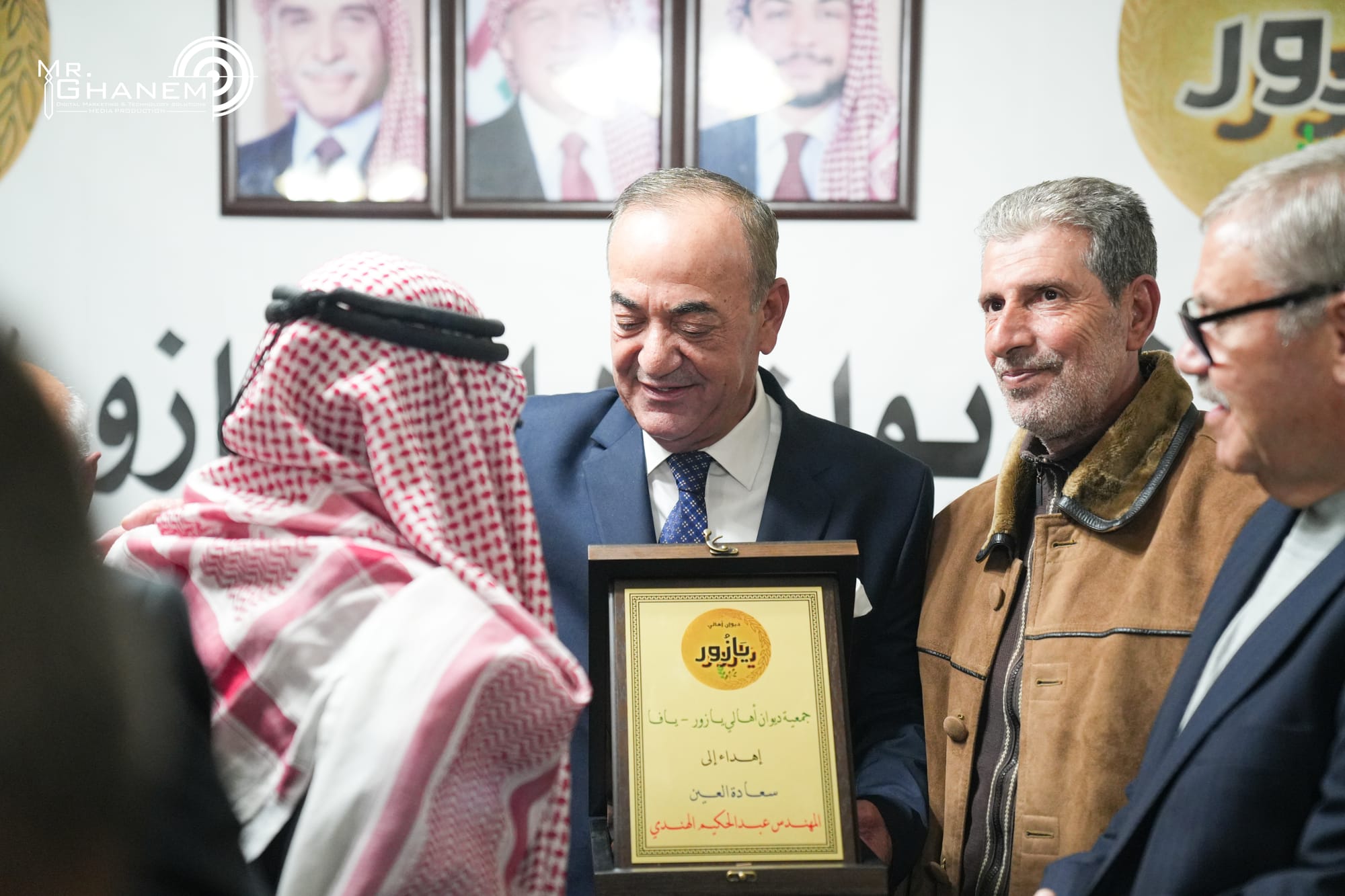 تكريم  سعادة العين عبد الحكيم الهندي في ديوان أهالي ال يازور