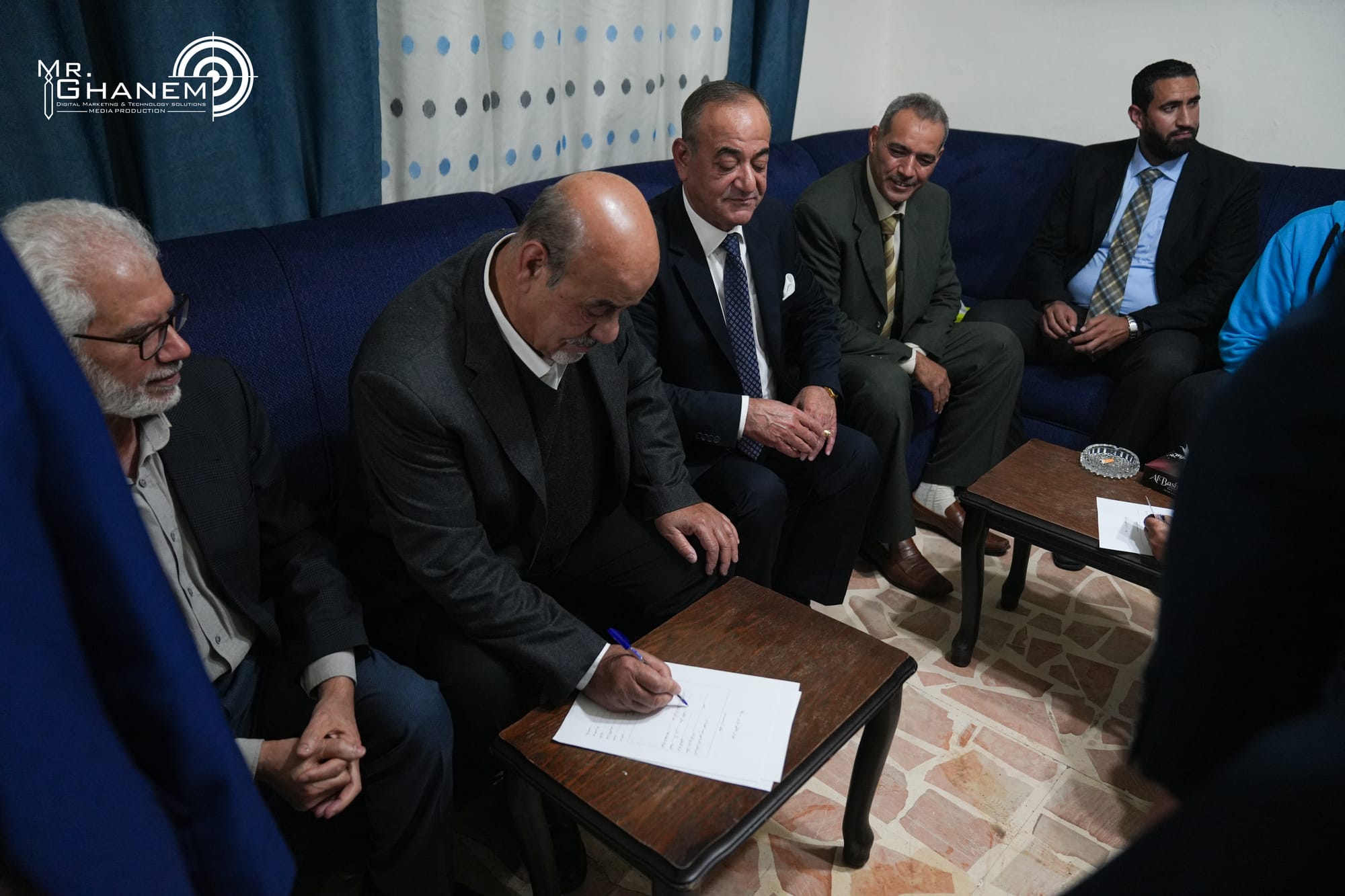 تكريم  سعادة العين عبد الحكيم الهندي في ديوان أهالي ال يازور