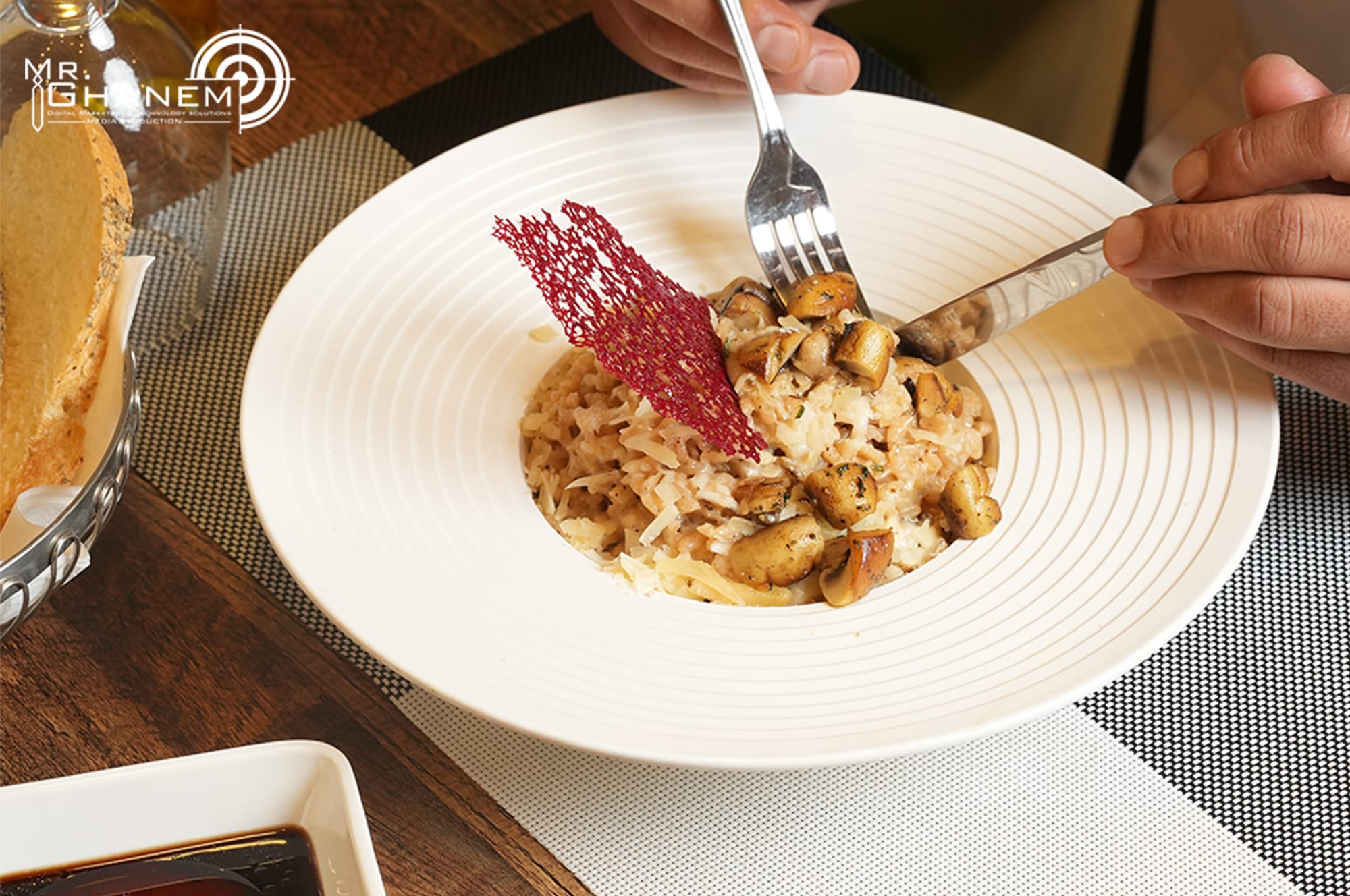 طعام & كافيه