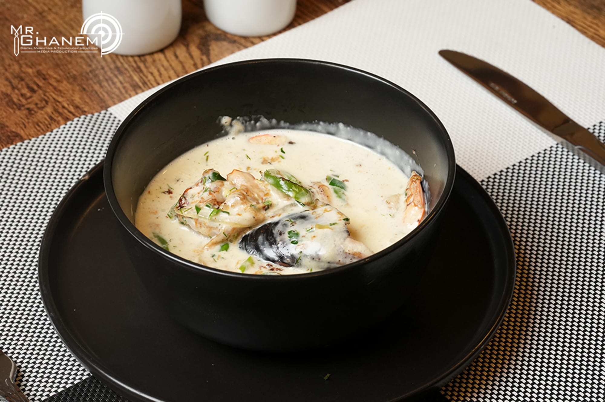 طعام & كافيه