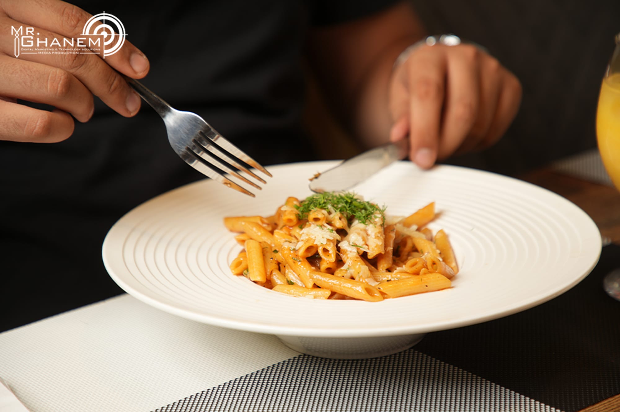 طعام & كافيه