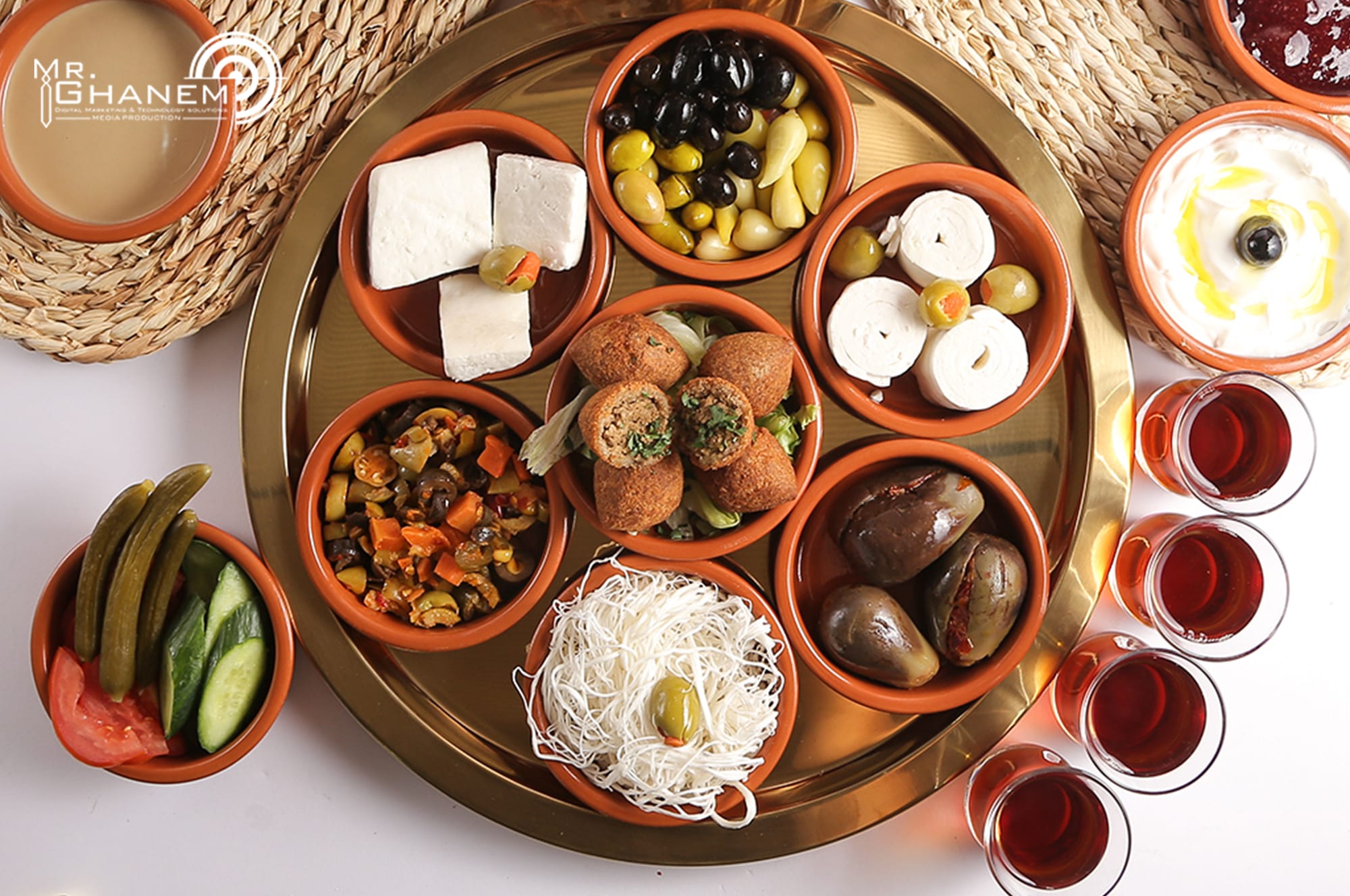 طعام & كافيه