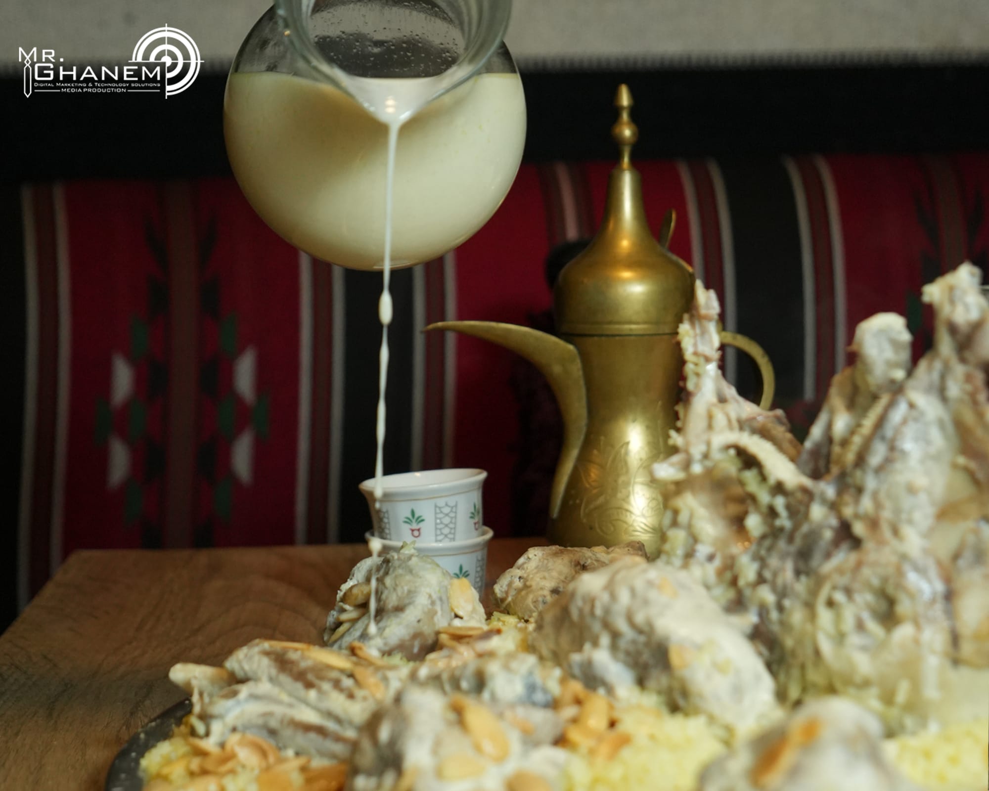 طعام & كافيه