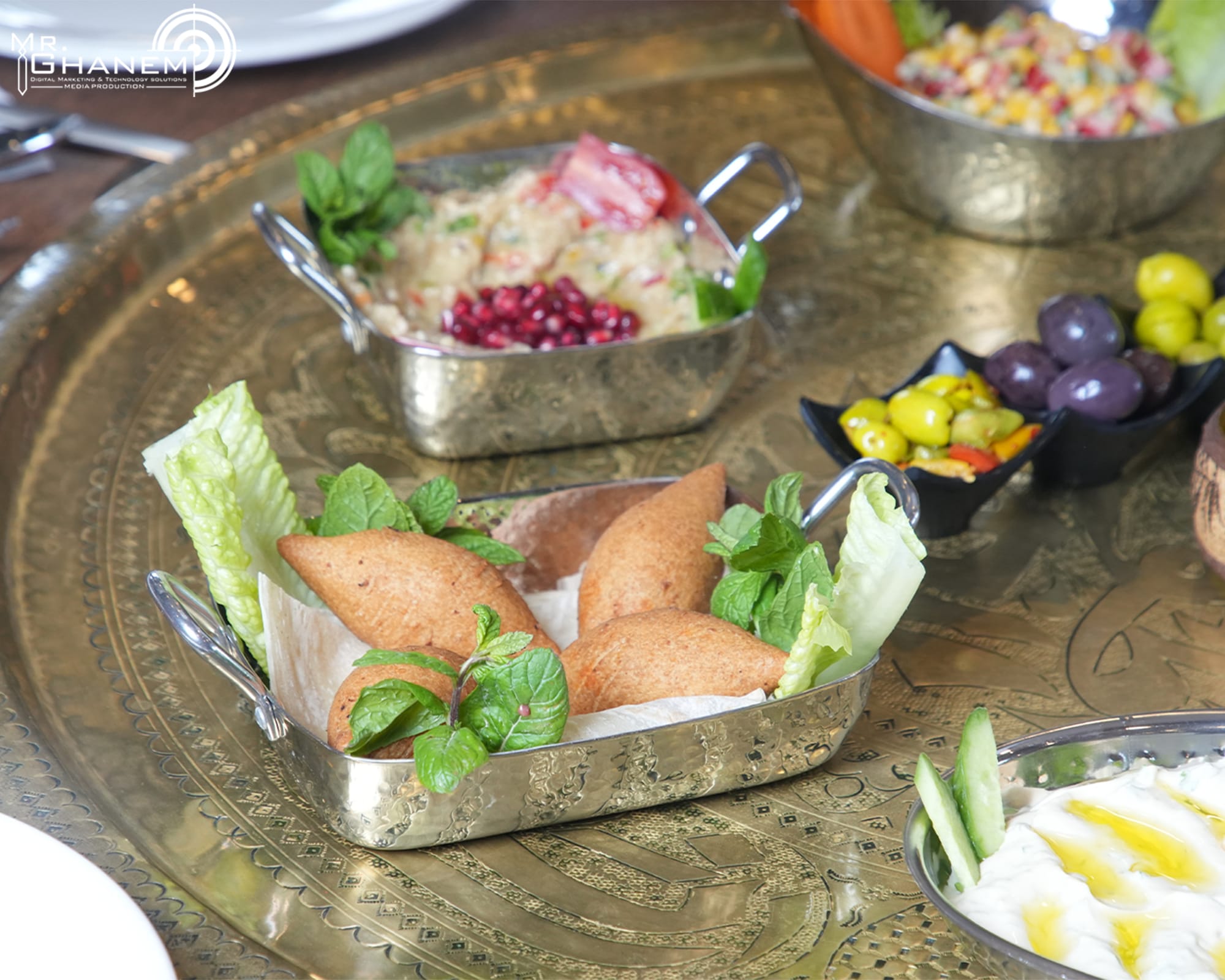 طعام & كافيه