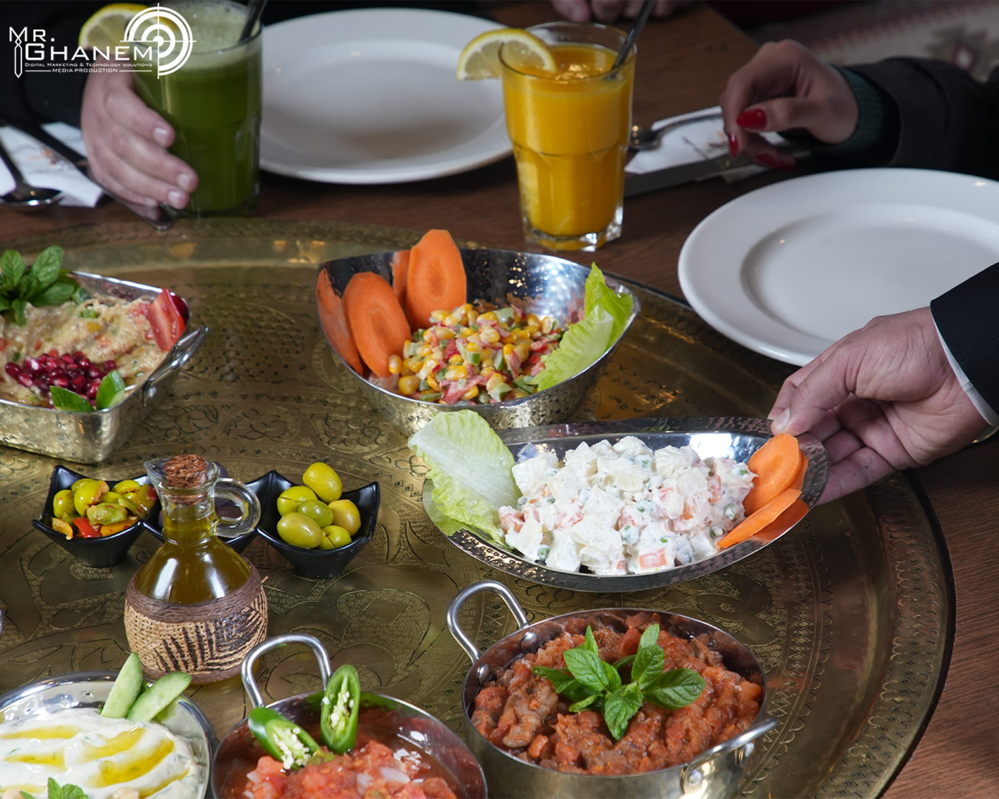 طعام & كافيه