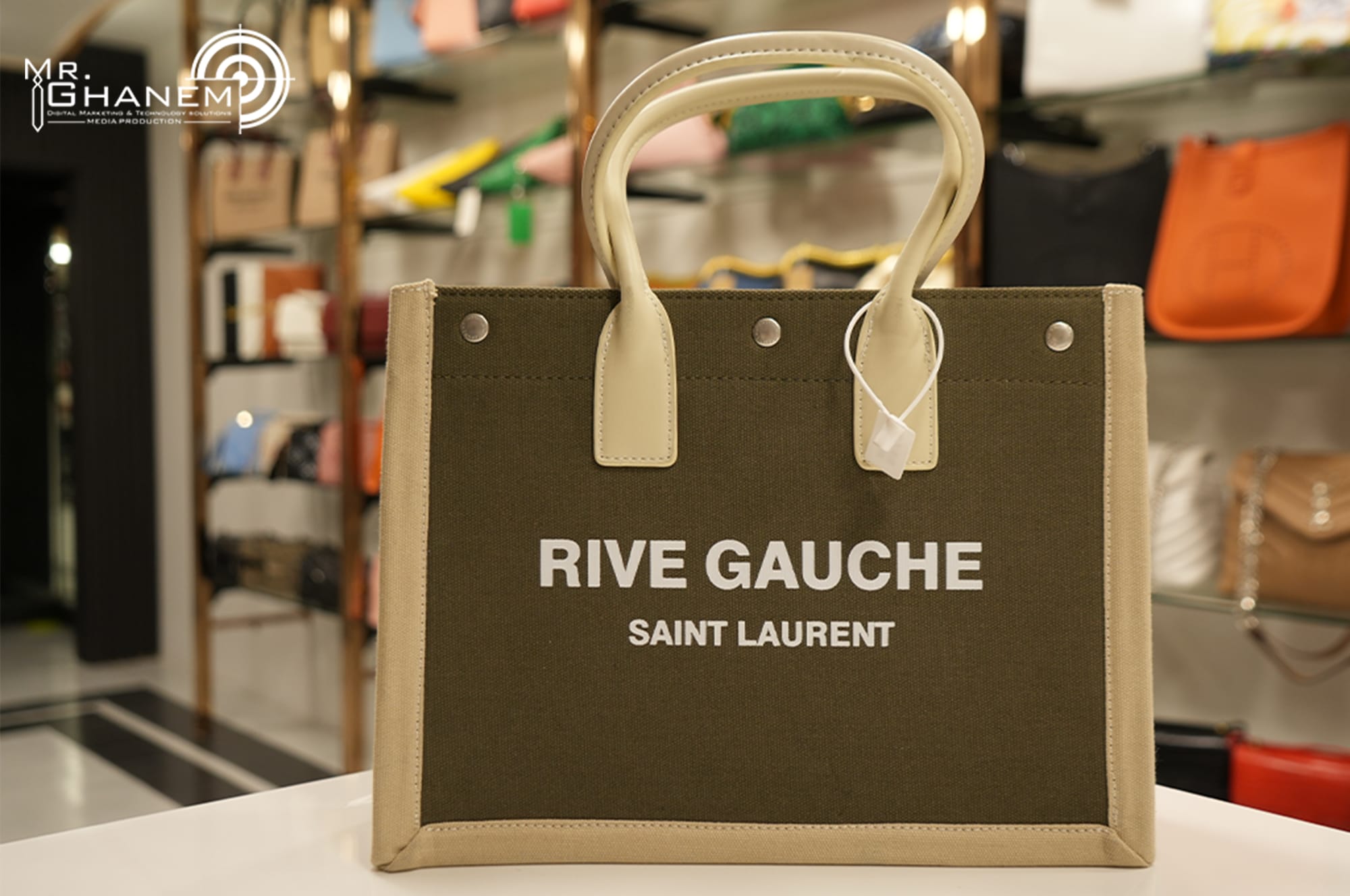 ألبسة و إكسسوارات 