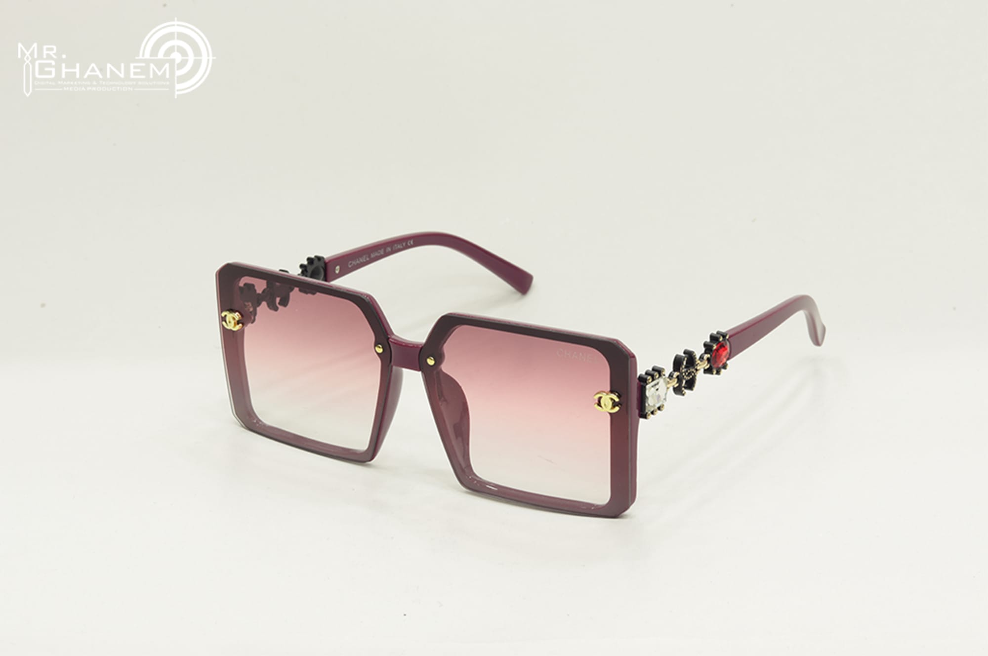 ألبسة و إكسسوارات 