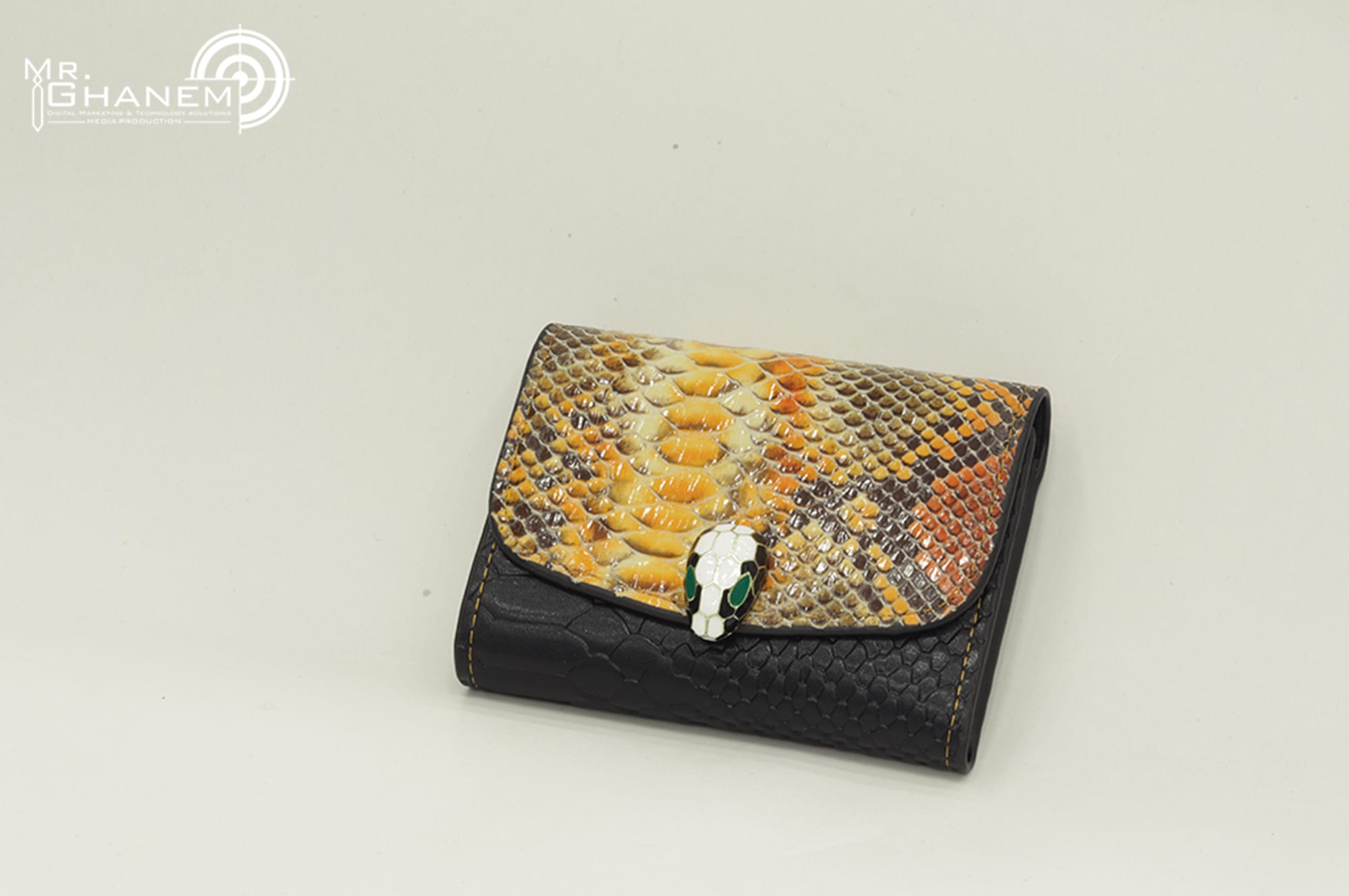 ألبسة و إكسسوارات 