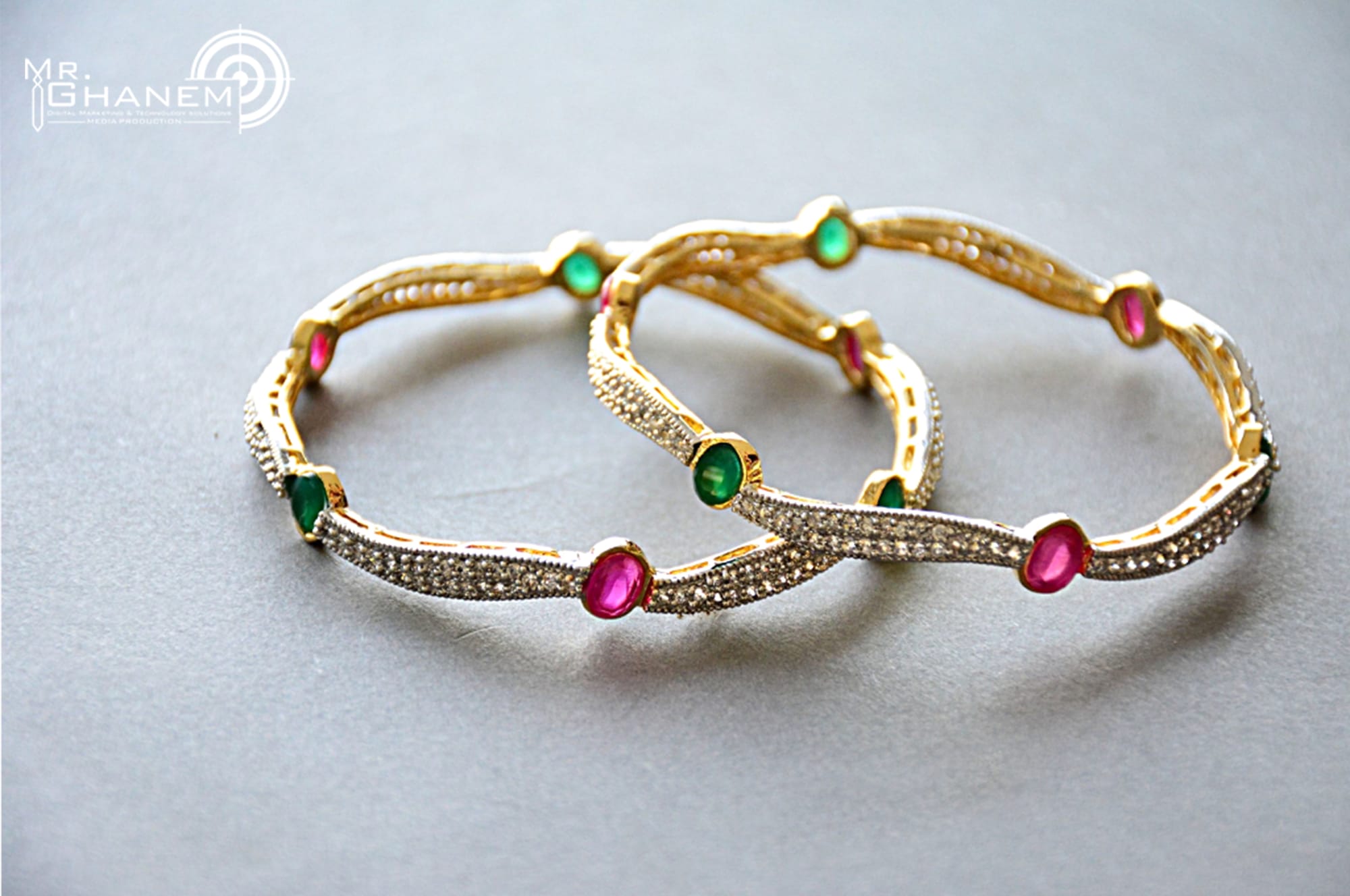 ألبسة و إكسسوارات 