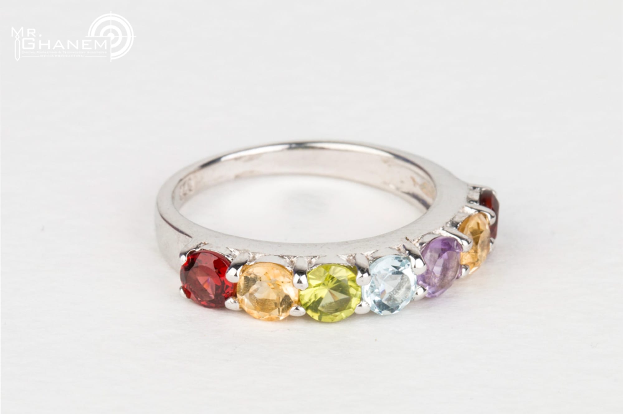 ألبسة و إكسسوارات 