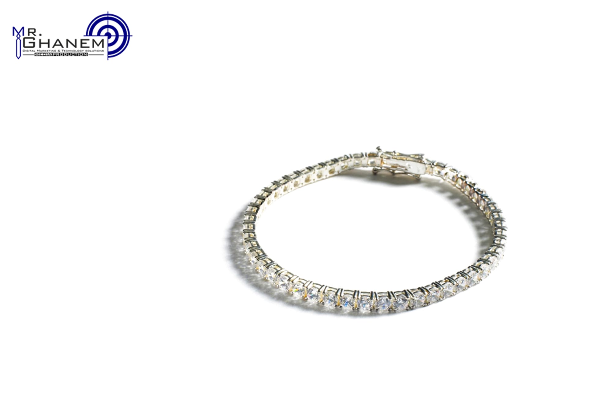 ألبسة و إكسسوارات 