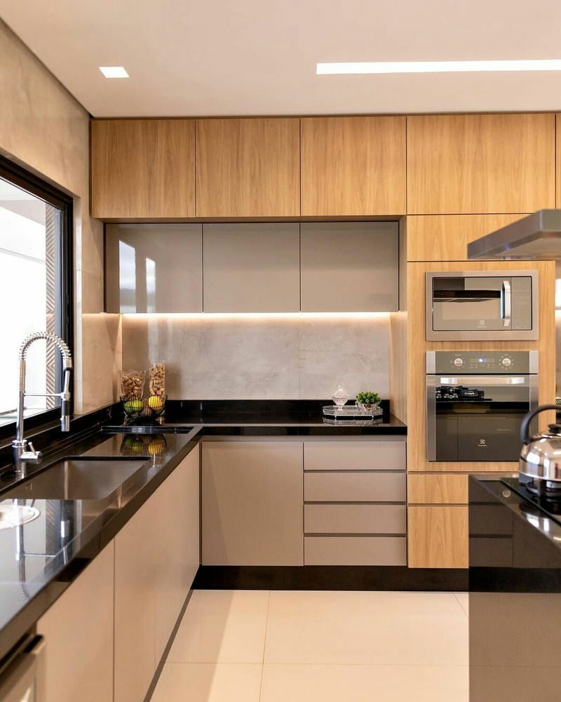 Kitchen &amp; Kitchenette