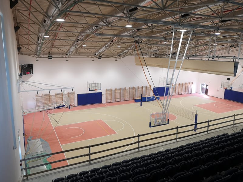 מיתרים - אולם ספורט ותרבות