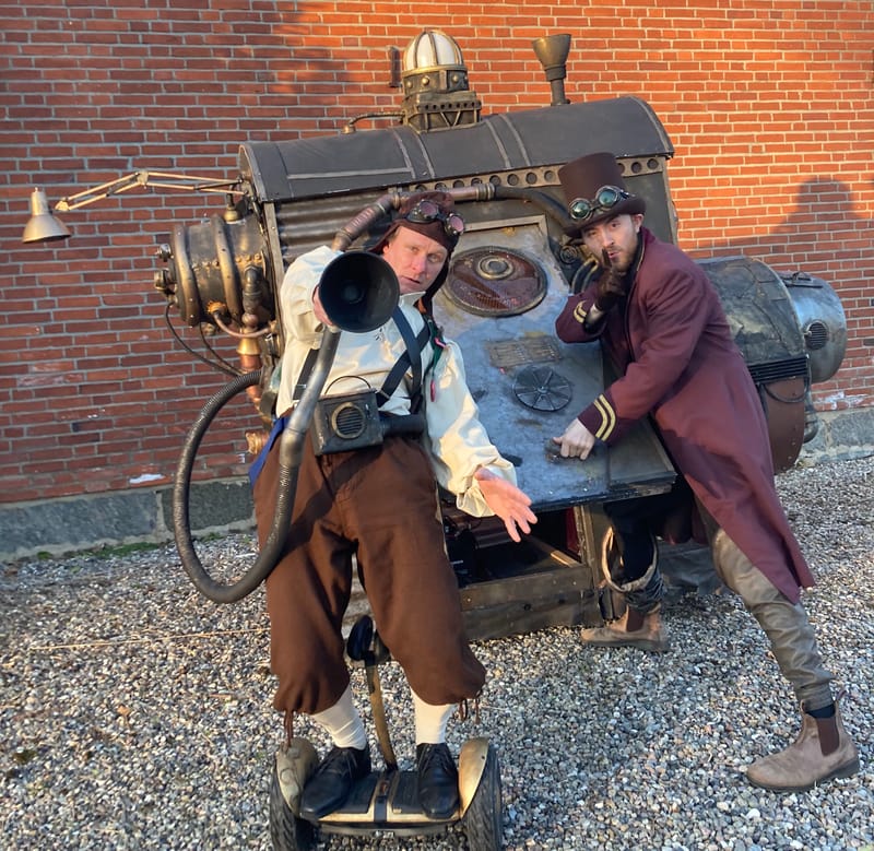 Theatralische Aktion im Stadtteil  :  Neustadt Royal #2