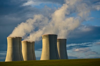 Nucléaire : comment EDF tente de faire face au réchauffement des cours d'eau