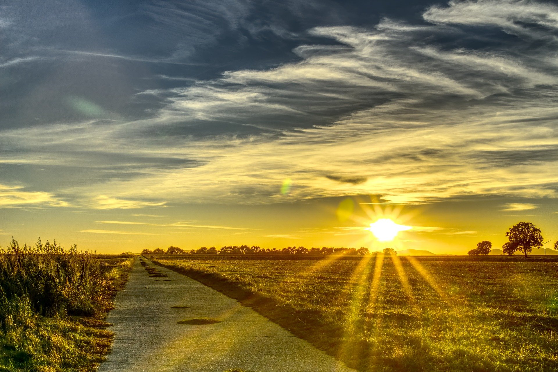 God shows a spark of light from Him and from Heaven to Don Bosco