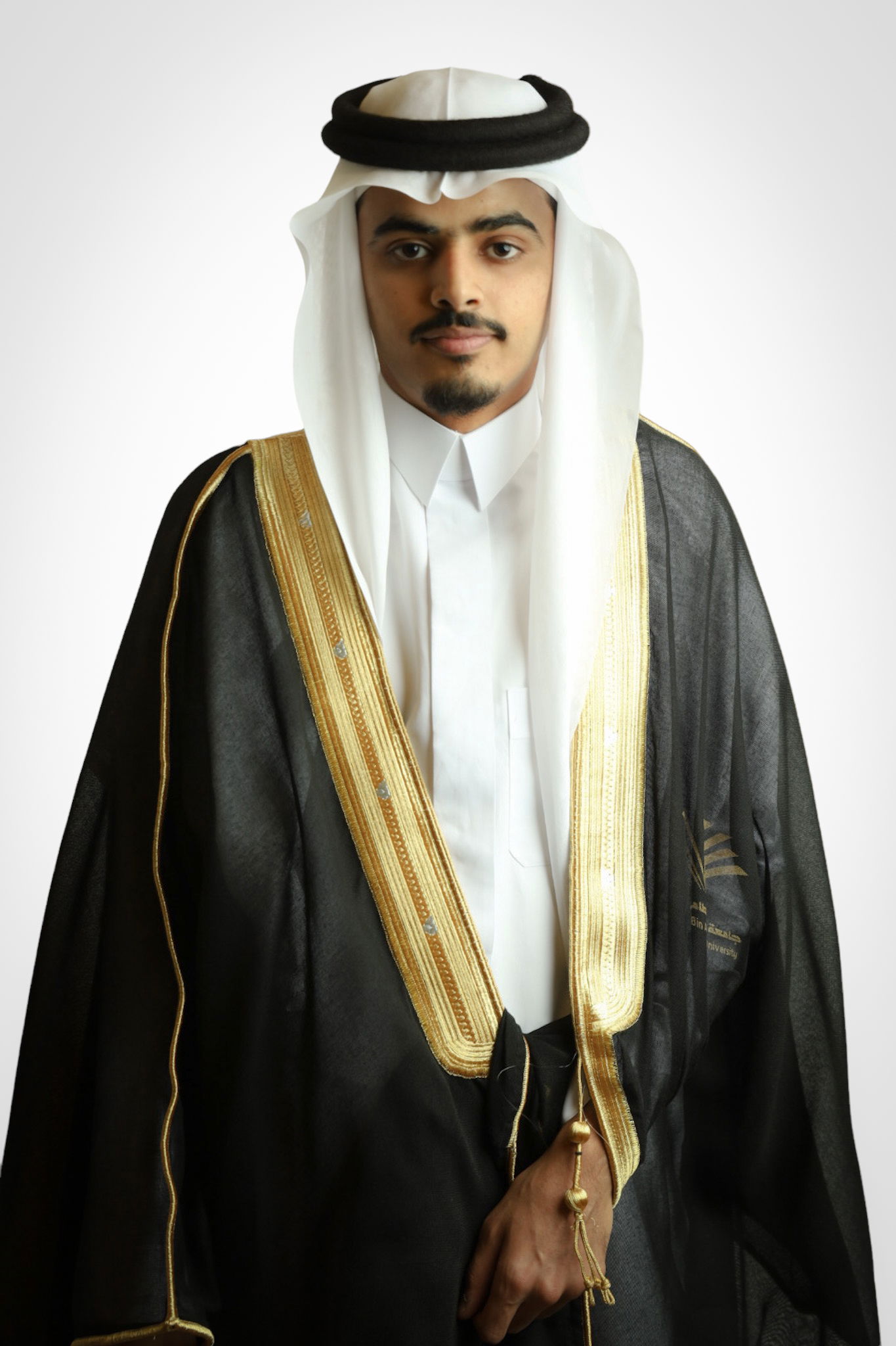 خريجيين كلية الصيدلة