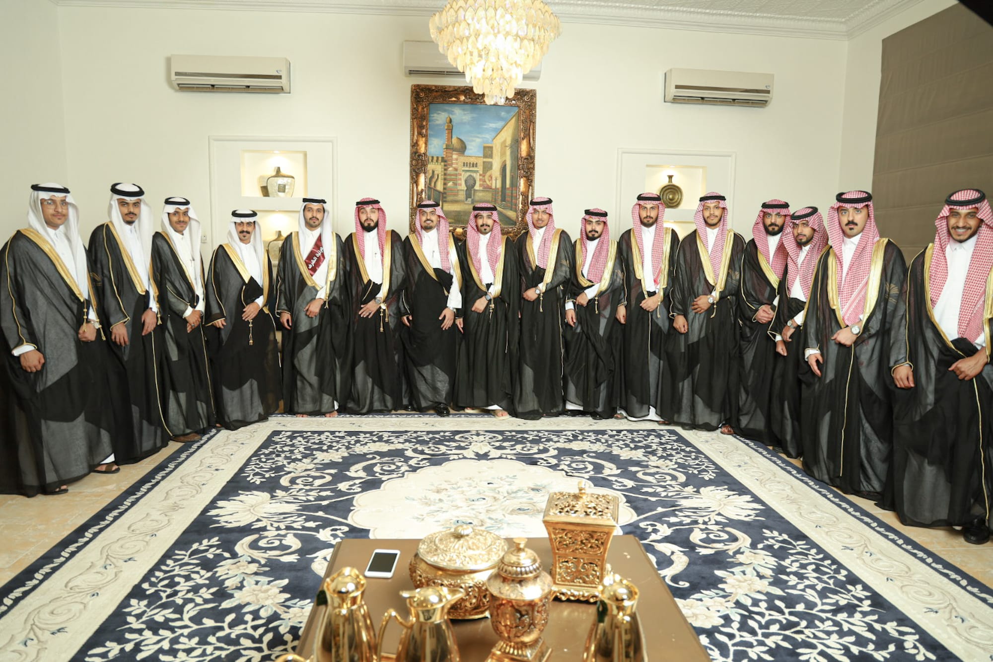 خريجيين كلية الصيدلة