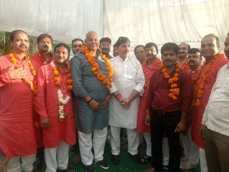 आज सीहोर के प्रसिद्ध चिंतामन गणेश मंदिर पर आयोजित बालाजी भक्त मंडल द्वारा विशाल भंडारे का आयोजन किया गया बालाजी समिति का स्वागत किया एवं गणेश जी के दर्शन कर आशीर्वाद आशीर्वाद प्राप्त किया