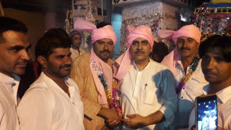 मोर्हरम जूलूस का किया स्वागत शामील हुऐ ।।