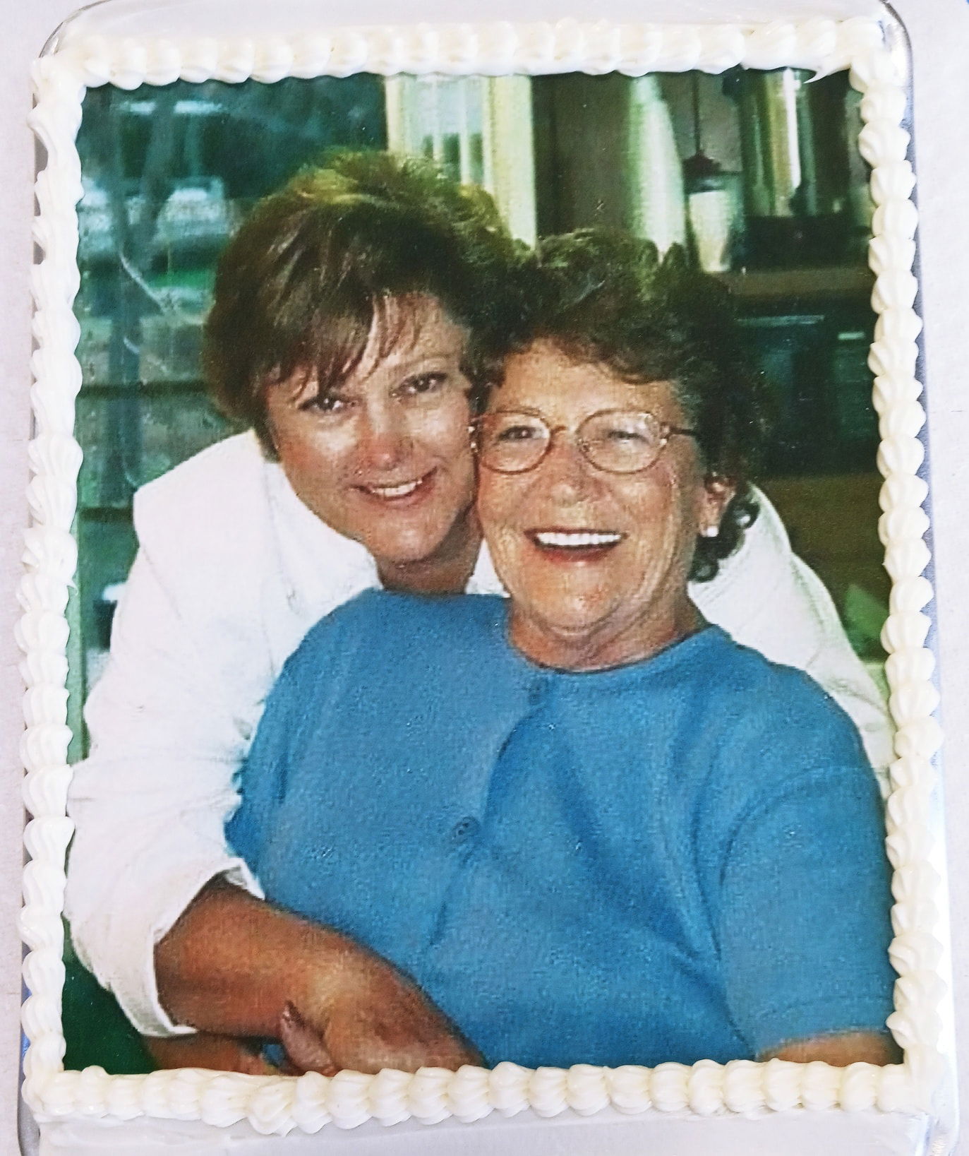 Photo cakes (pricing varies per order)