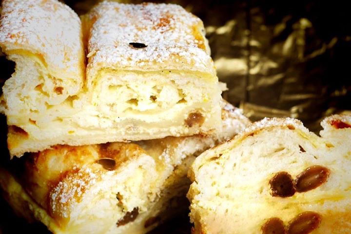 Placinta cu brânza dulce sau sarata