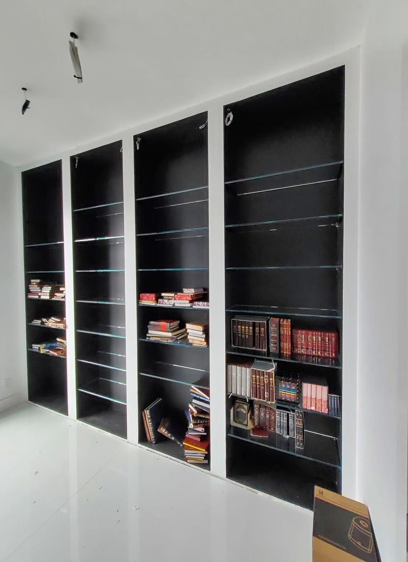 Custom Glass Shelving