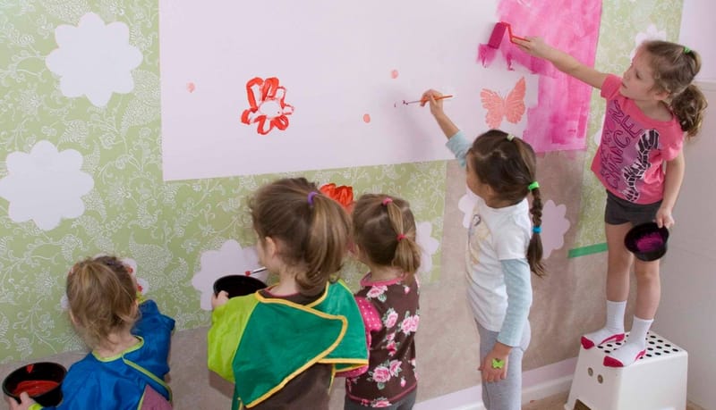 Decorating our studio with your own hands!